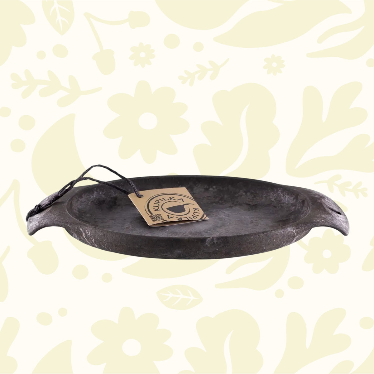Kupilka 44 Large Plate Black—natural fibre composite, round, flat, with twin handles; durable eco-friendly outdoor tableware.