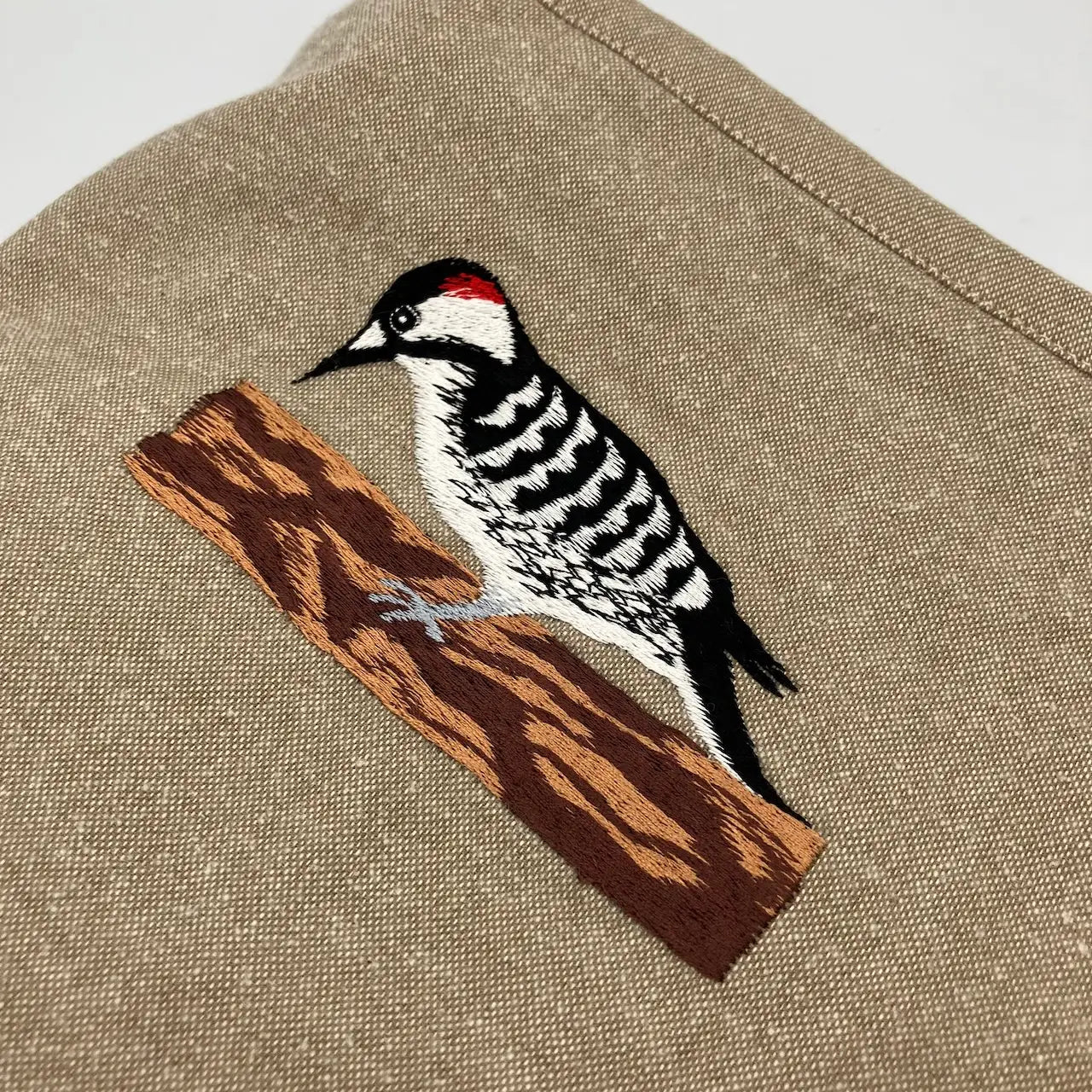 Women Of The Cloud Forest Field Trip Guide Bag - Red-Cockaded Woodpecker