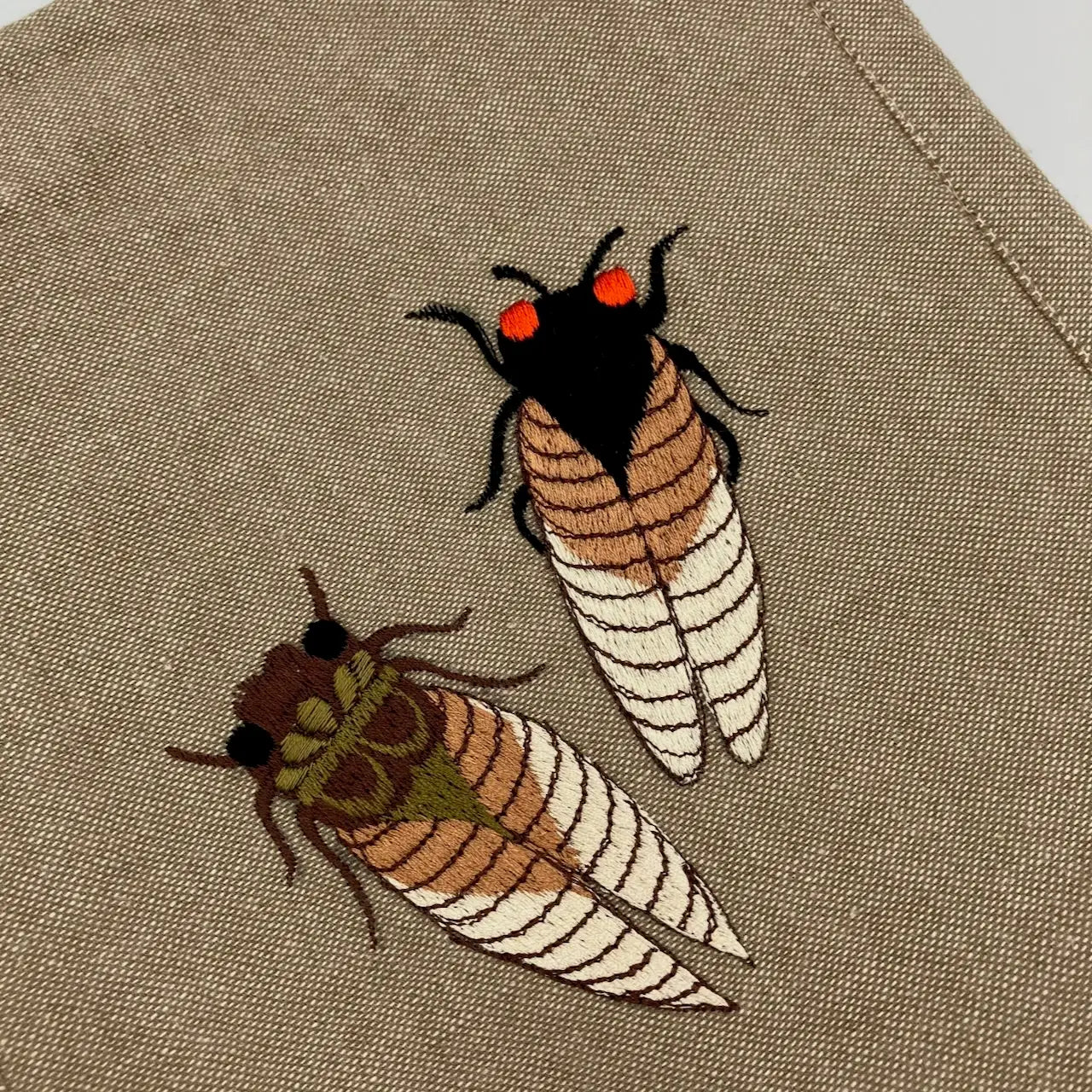 Women of The Cloud Forest Field Guide Bag - Cicada