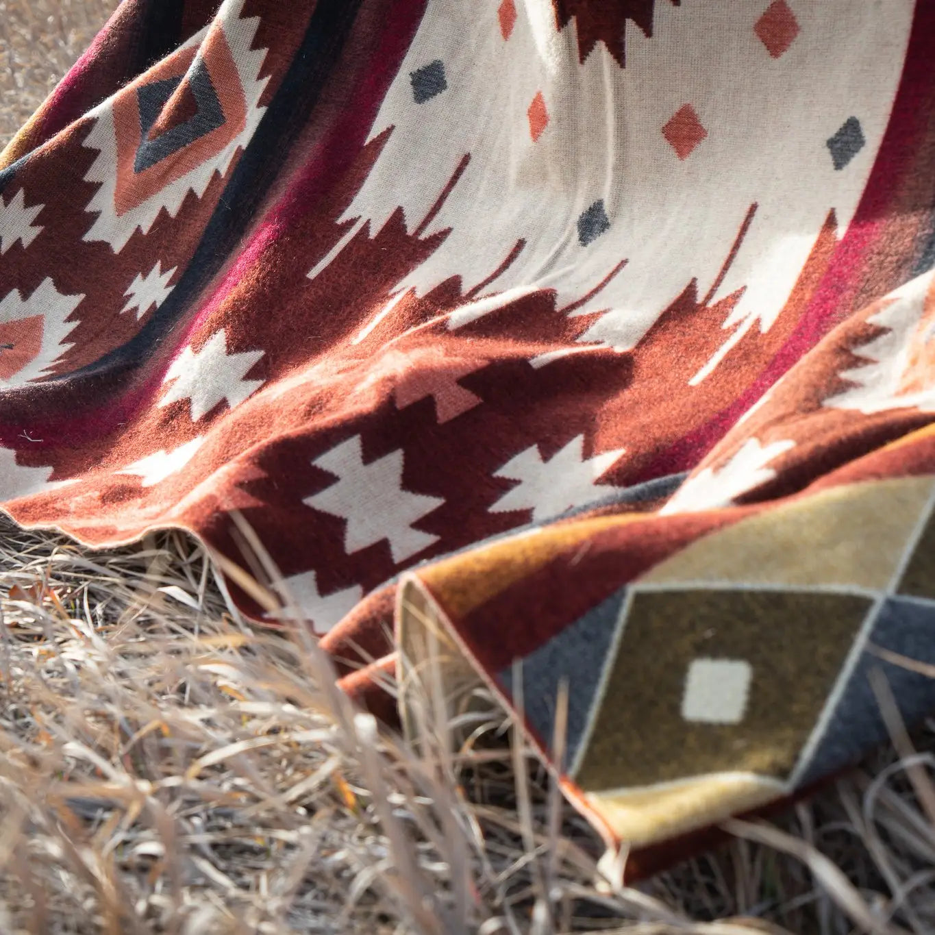 Alpaca Threadz Alpaca Wool Blanket Western Rust