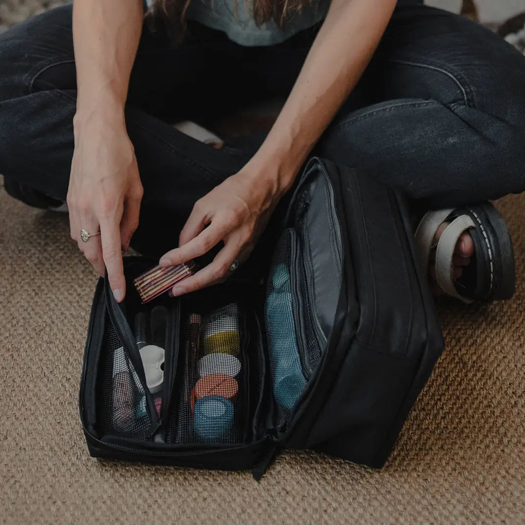 Gravel Outdoor Black Explorer Max™ Toiletry Bag - Packing The Most