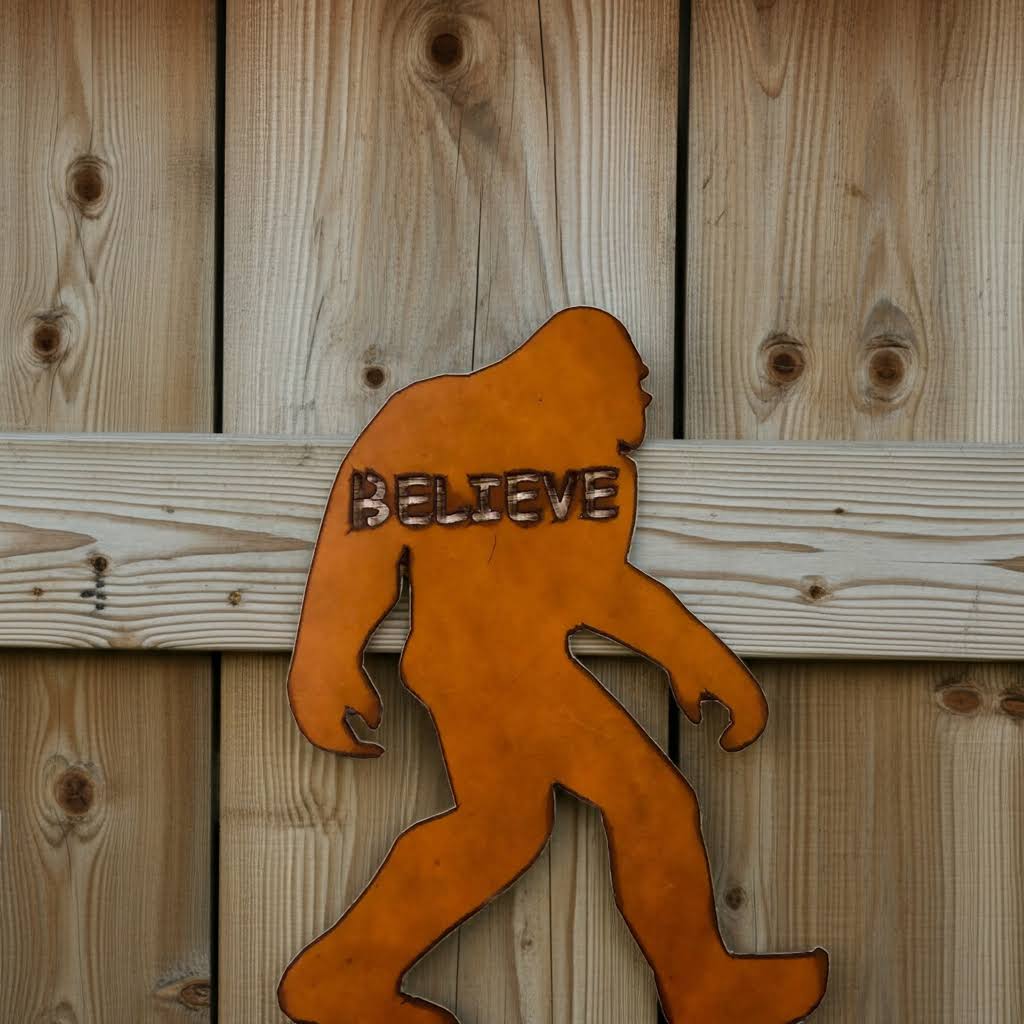 Universal Ironworks USA Bigfoot Yeti Believe Image Metal Sign