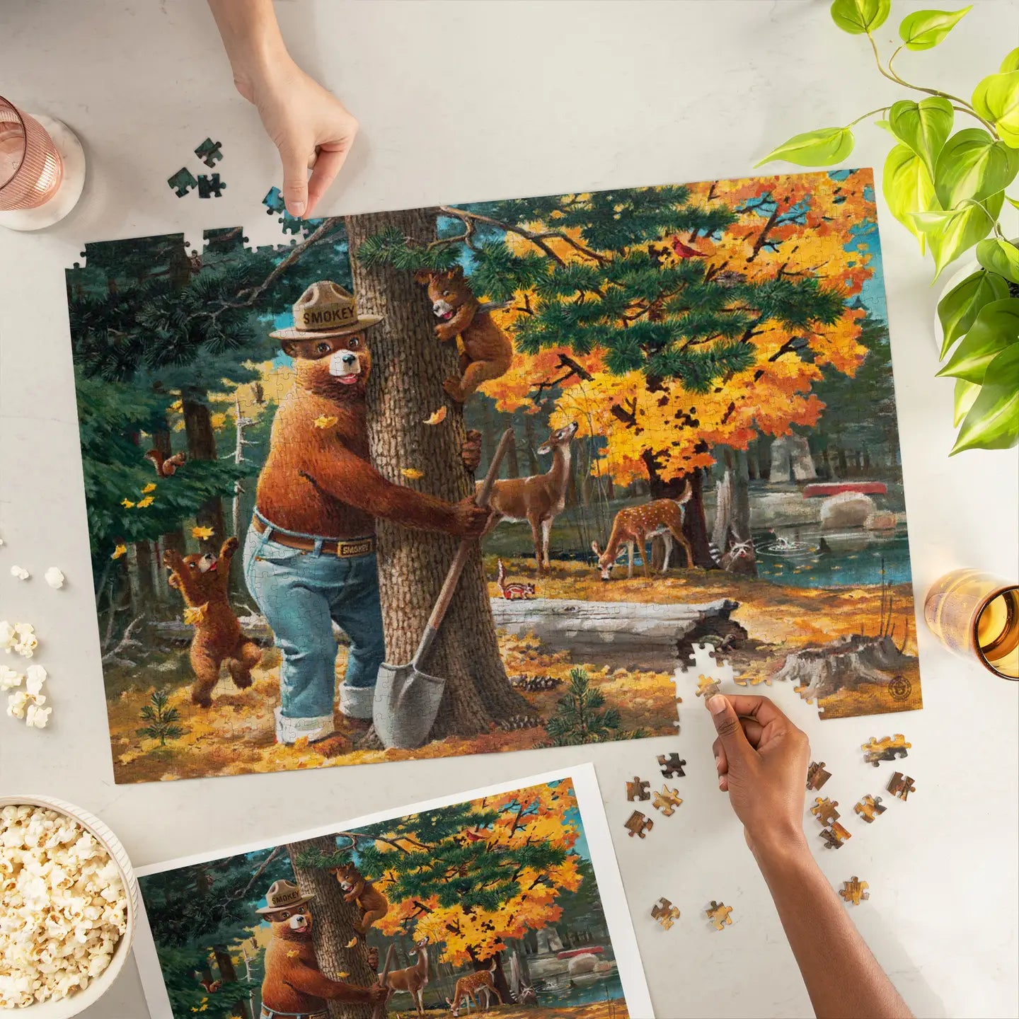 Lantern Press 1000 Piece Puzzle - Smokey Bear Hugging Tree