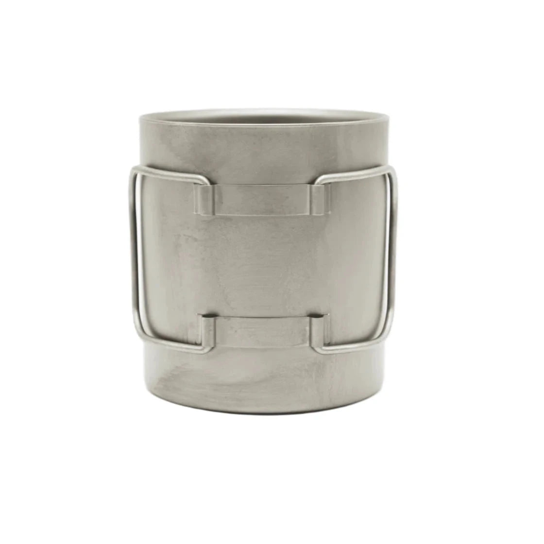 Skreppa Geodic 450ml double wall titanium mug with dual metal handles, lightweight, durable, ideal for camping and hiking.